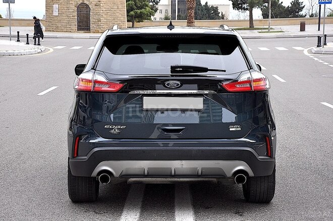 Ford Edge-6