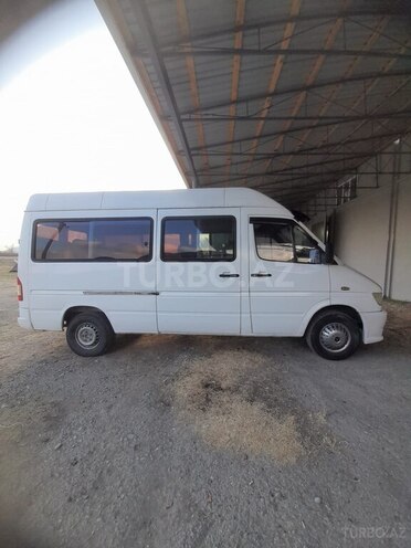 Mercedes Sprinter 208-3