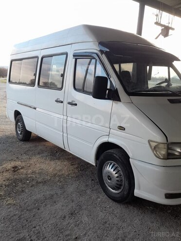 Mercedes Sprinter 208-7