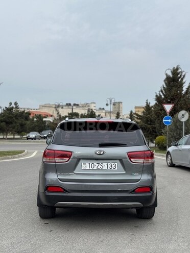 Kia Sorento-4