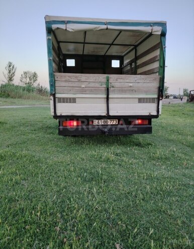 Ford Transit-3