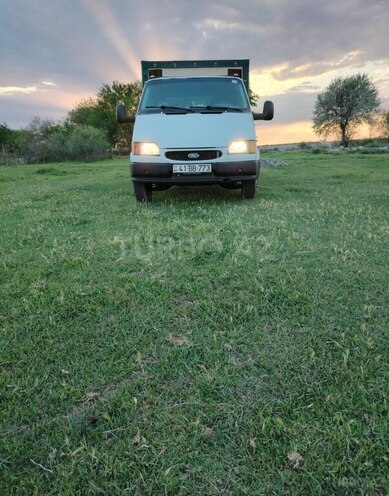 Ford Transit-2