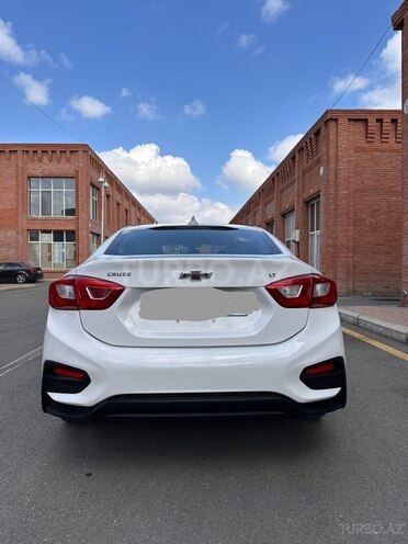 Chevrolet Cruze-2