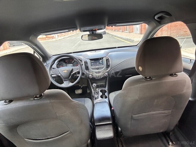 Chevrolet Cruze-9