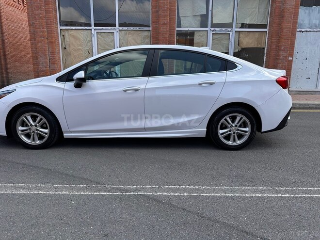Chevrolet Cruze-8