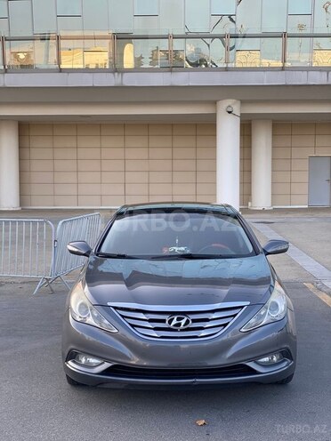 Hyundai Sonata-3