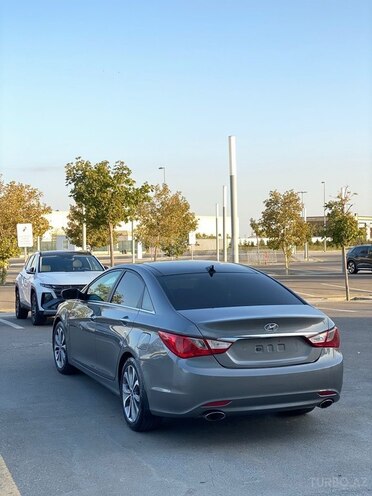 Hyundai Sonata-18