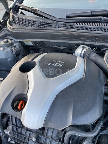 Hyundai Sonata-12