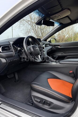 Toyota Camry-6