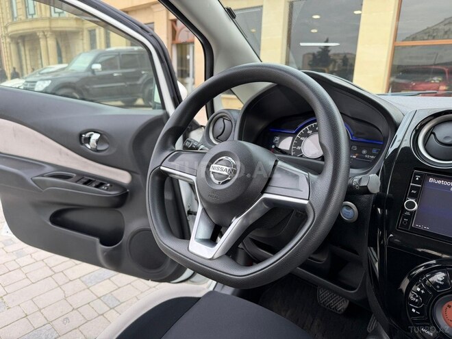 Nissan Note-9