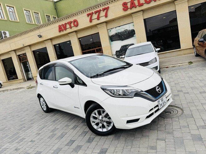 Nissan Note-2