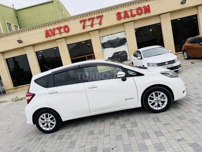 Nissan Note-4