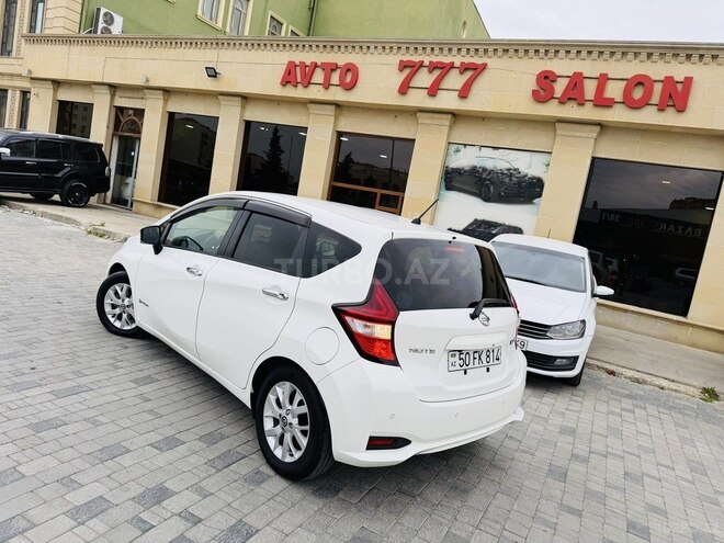 Nissan Note-8