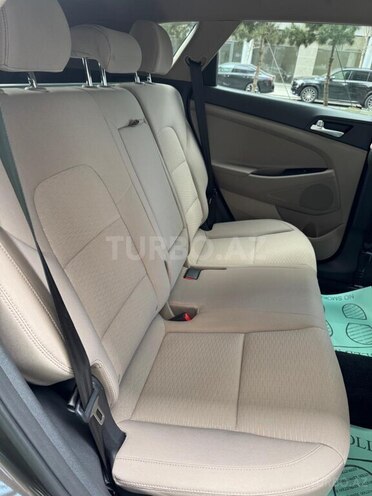 Hyundai Tucson-14