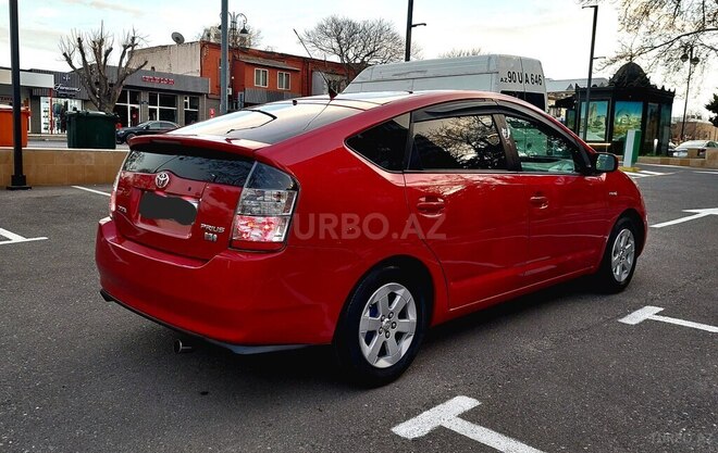 Toyota Prius-2