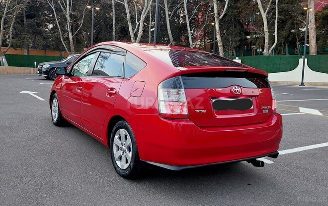 Toyota Prius-7