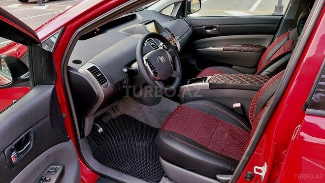 Toyota Prius-10