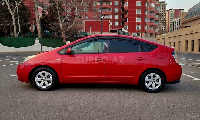 Toyota Prius-12