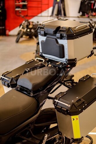 QJMotor SRT 900 S-9