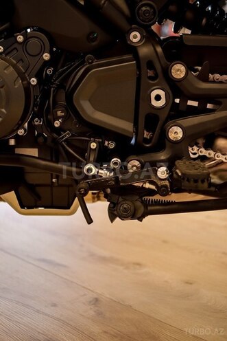 QJMotor SRT 900 S-15
