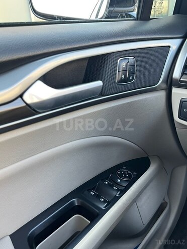 Ford Fusion (North America)-10