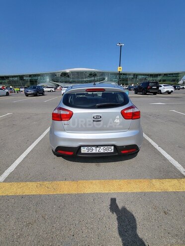 Kia Rio-3