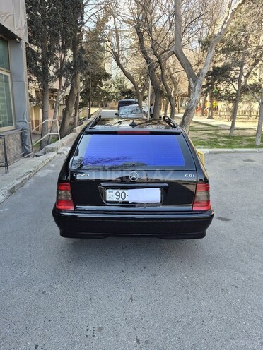 Mercedes C 220 2000, 253,213 km - 2.2 л - Bakı
