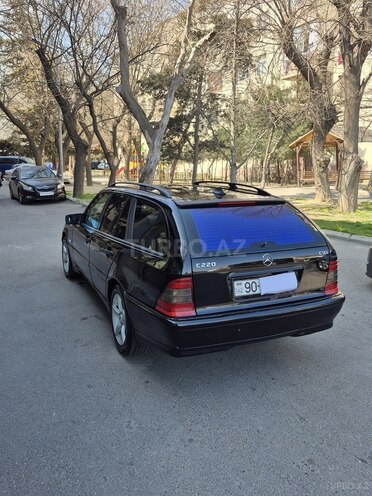 Mercedes C 220 2000, 253,213 km - 2.2 л - Bakı