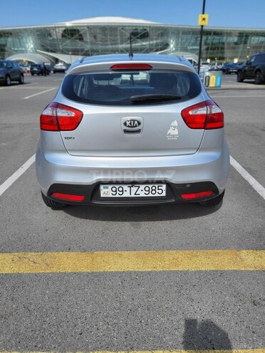 Kia Rio-6