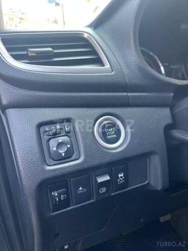 Mitsubishi L200-16