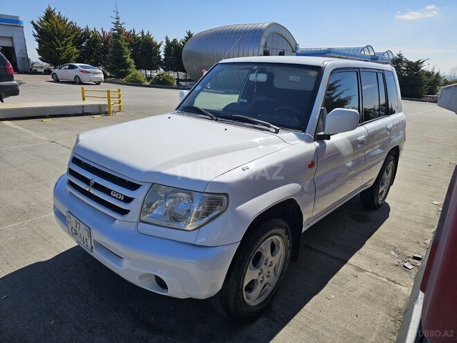 Mitsubishi Pajero io 2000, 213,698 km - 2.0 l - Qəbələ