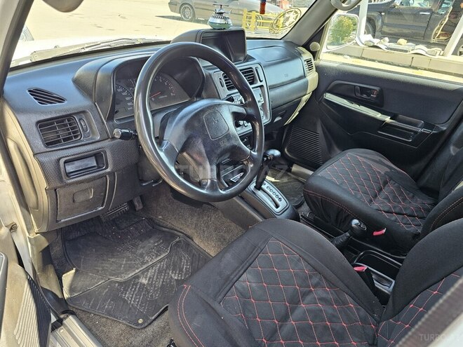 Mitsubishi Pajero io 2000, 213,698 km - 2.0 l - Qəbələ