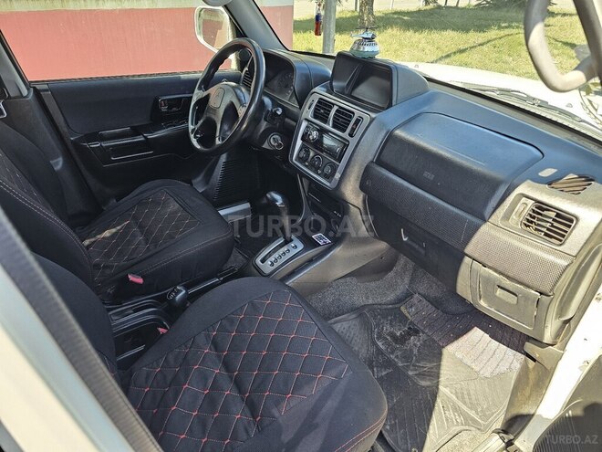 Mitsubishi Pajero io 2000, 213,698 km - 2.0 l - Qəbələ