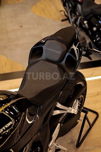 QJMotor SRK 800 RR-9