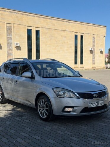Kia  2009, 328,000 km - 1.4 l - İmişli