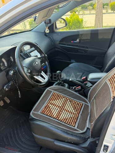 Kia  2009, 328,000 km - 1.4 l - İmişli