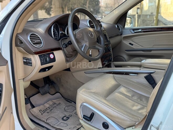 Mercedes GL 350 4MATIC-19
