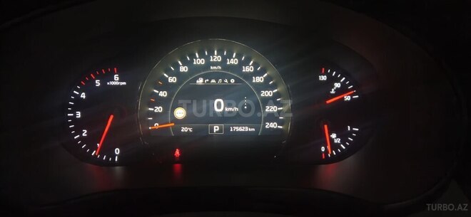 Kia Sorento-8