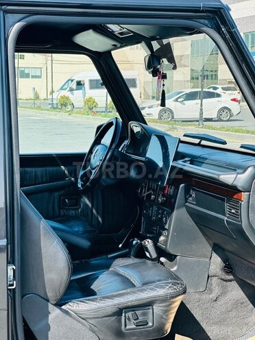 Mercedes G 320-12
