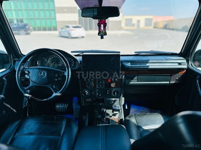 Mercedes G 320-13