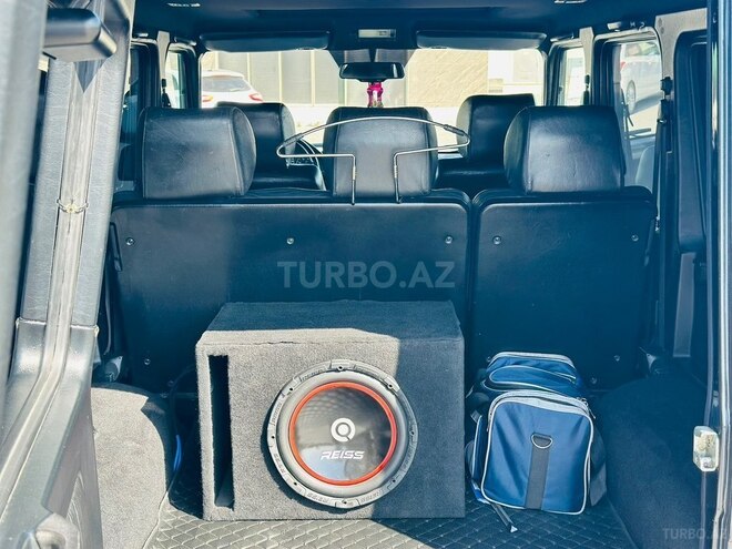 Mercedes G 320-16
