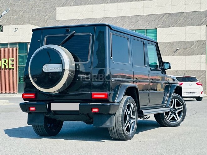 Mercedes G 320-8