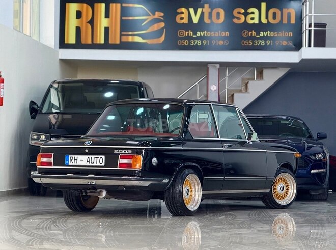 BMW 2002-6