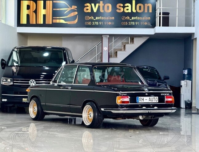 BMW 2002-4