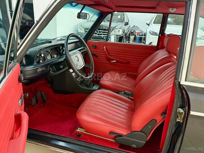 BMW 2002-8