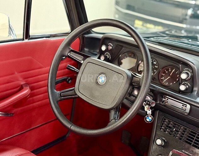 BMW 2002-13