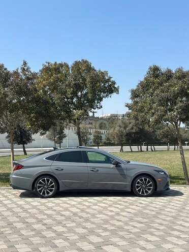 Hyundai Sonata-8