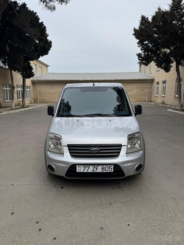Ford Transit Connect-9