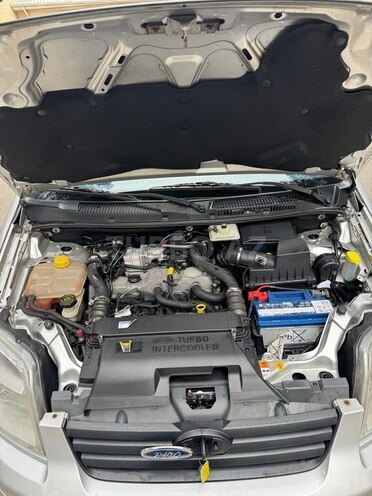Ford Transit Connect-14
