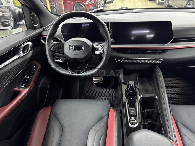 Geely Coolray-10